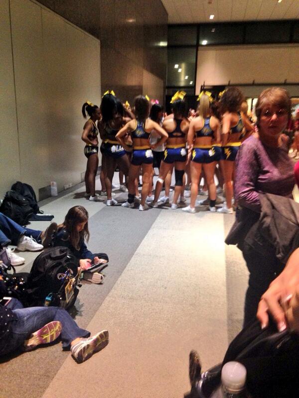 CodeCheer's tweet image. Lady lightning😍⚡️