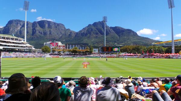 cricketcomau's tweet photo. Check out the highlights from the morning session at Newlands here: http://t.co/rCnTG9CdEe #SAvAUS #TheDecider http://t.co/fEjftJYIks