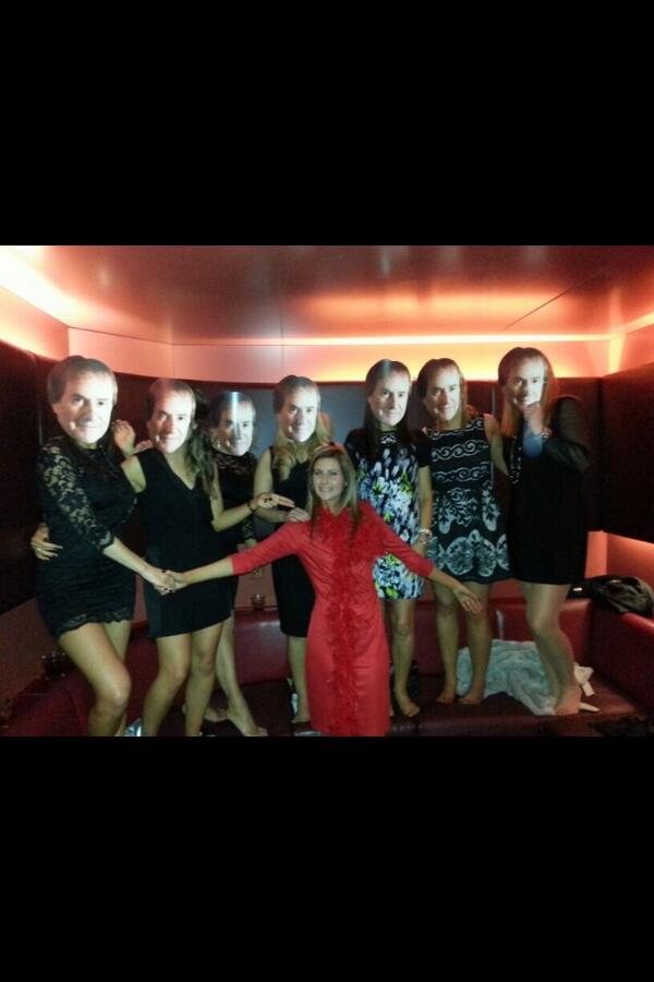 <a href="/CdeBOfficial/">Chris de Burgh</a> Clare (your biggest fan) on her Lady In Red themed Hen Party in Manchester! Can we get a retweet? 😊