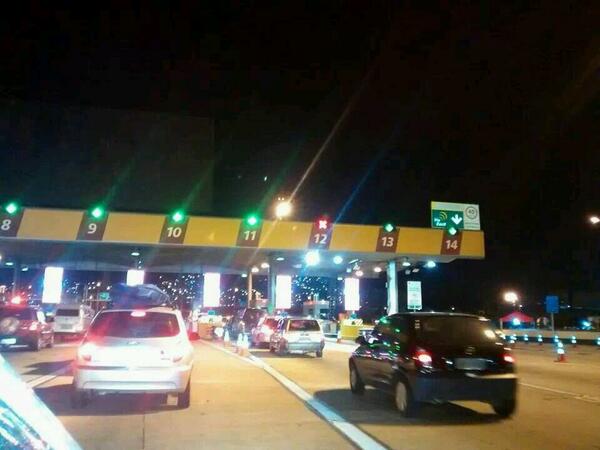 geterno's tweet image. Pedágio...eeere...pqp