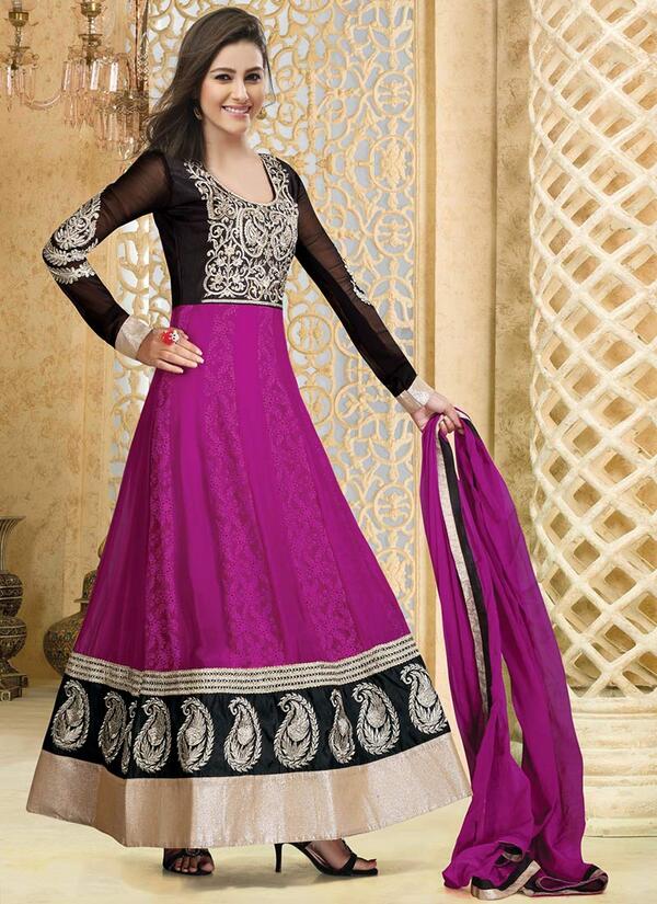 SareeSaga's tweet photo. Graceful Purple Patch Border Work Anarkali Suit, Shop Now : http://t.co/9eEiS4FRv3  Email : support@sareesaga.com http://t.co/qjDsrf5Hdp