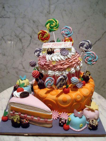 itsredwine's tweet photo. Woooow"@OMG_Foods: Spectacular cake http://t.co/tZodI75MUP"