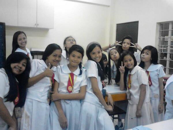 iamkiarahae's tweet image. @iamkiarahae #ScienceLaboratory #Student #Cute #Chicks Ang saya ng experiment :))