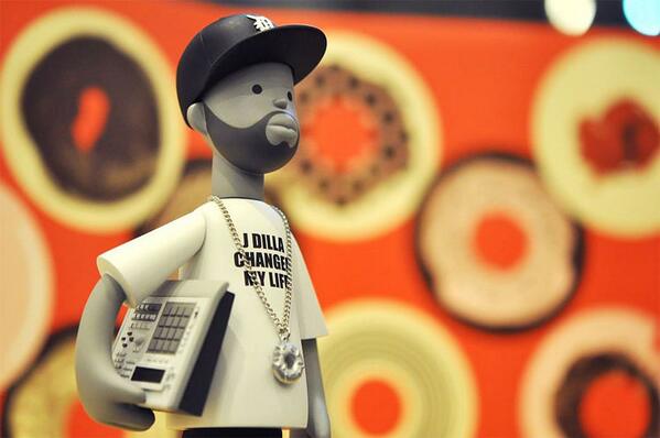 I want one!! #jdilla #hiphop #hiphoptoys #mpc