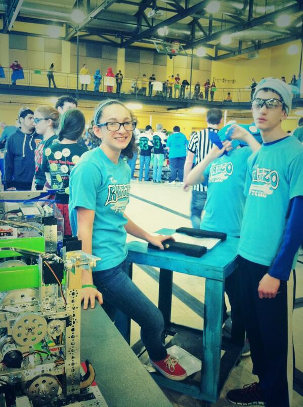 RatzoRobotics's tweet image. Getting ready for our first match! Lets do this. #6208 #ready #let&apos;sWin