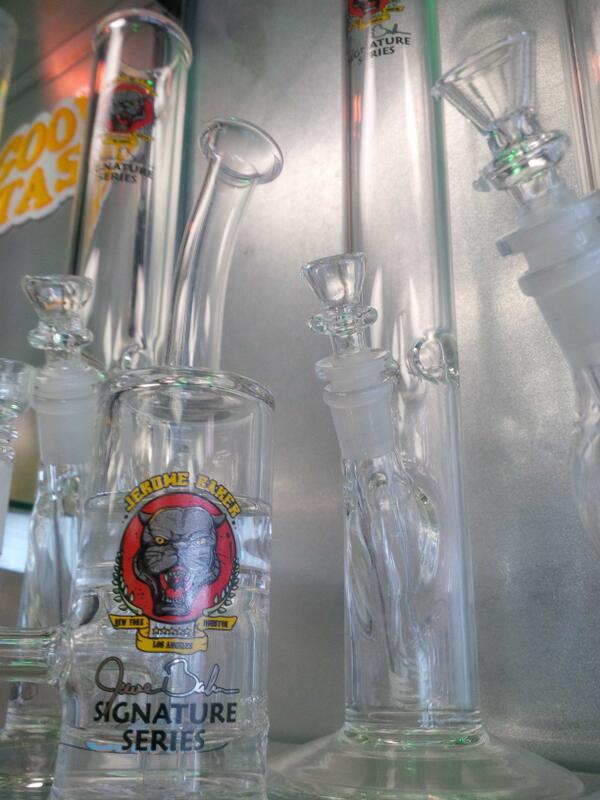 lazydazeco's tweet image. Jerome baker signature series only at #lazydaze #dabs #710 #420 #rigsofig