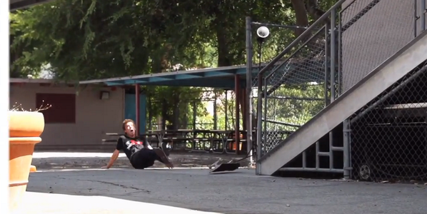 Chase Webb Full Part Trailer skateboard.tv/video/30820/ch… <a href="/TransWorldSKATE/">TransWorld SKATE</a>