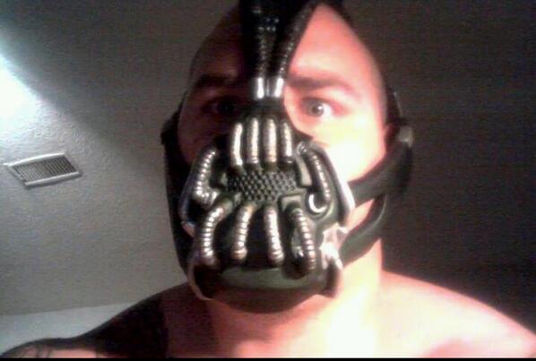 FlexHunter's tweet image. @Bane_mask 
Always loved character of bane but having the same hairstyle as newest rendition has me torn.
#twins