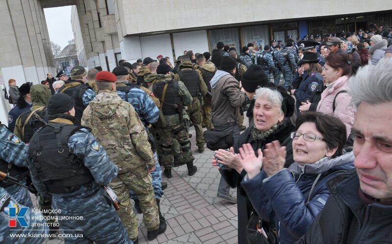 Сколько беркутовцев погибло. Возвращение Беркута Севастополь 2014. Встреча Беркута в Крыму 2014. Крымский Беркут на Майдане. Встреча Беркута в Крыму.