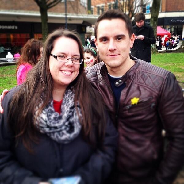 robosheauk's tweet photo. #CraigGallivan at #GetWelsh in Castle Square nice #photobomb #StDavidsDay #Swansea #Stella http://t.co/5YsIqFaE2Z