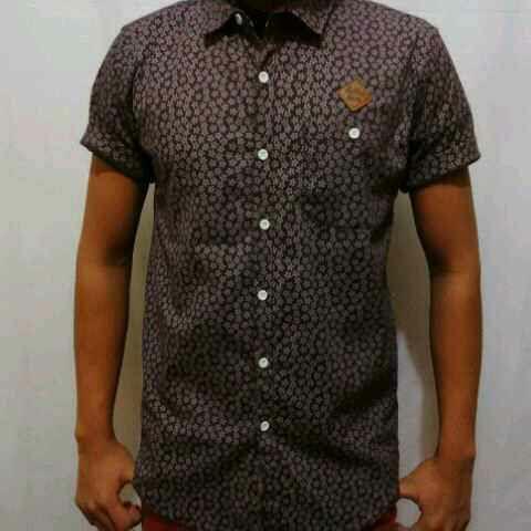 SaturdayCorner's tweet photo. Ready stock 130k aja lah monggo ;) http://t.co/ETENFg8whm