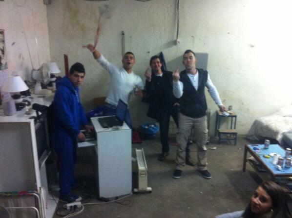 efember94's tweet image. 