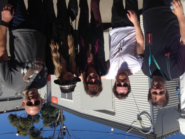 BJFanHun's tweet photo. "@TheRealSambora: backstage in sunny Adelaide @soundwavefest @orianthi @Lukeebbin @Sterloid http://t.co/16vR6FhfnA"
