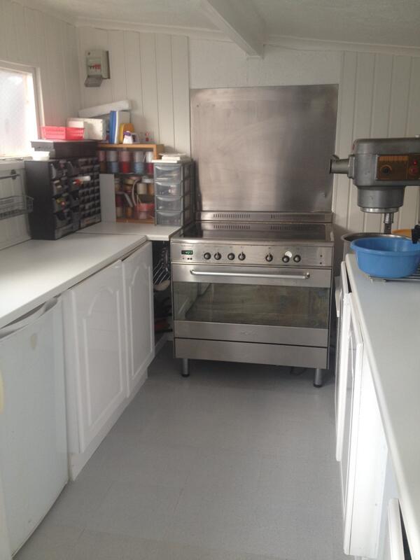 PuppyLoveBakes's tweet photo. Our new kitchen is now up and running. http://t.co/qKmt9YW2jM