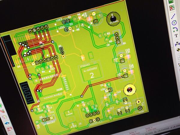 disk_91's tweet image. Hard but good work done ! #arduino #rfduino @rgb_123 #kicad