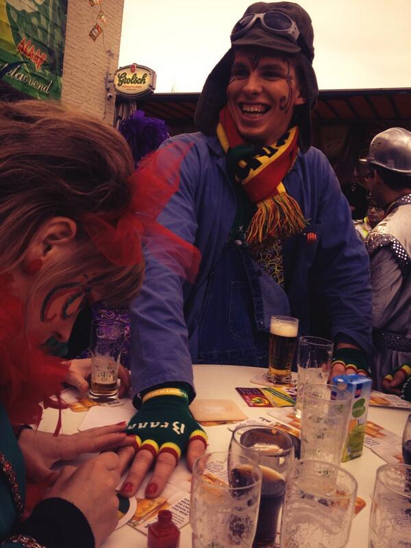 KapelNPES's tweet photo. @JongeKlaore Hie klop toch get neit? http://t.co/hyA3huVAhX