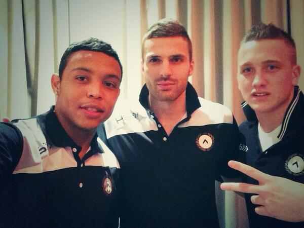 THeurtaux_75's tweet image. @Zielu94 @luisfmuriel09 A Cagliari...siamo carichi per domani!