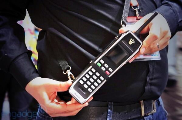 Моторола дампс 1997. Моторола 90е. Nokia communicator 1996. Мобильник из 90-х. Nokia 9000 communicator.