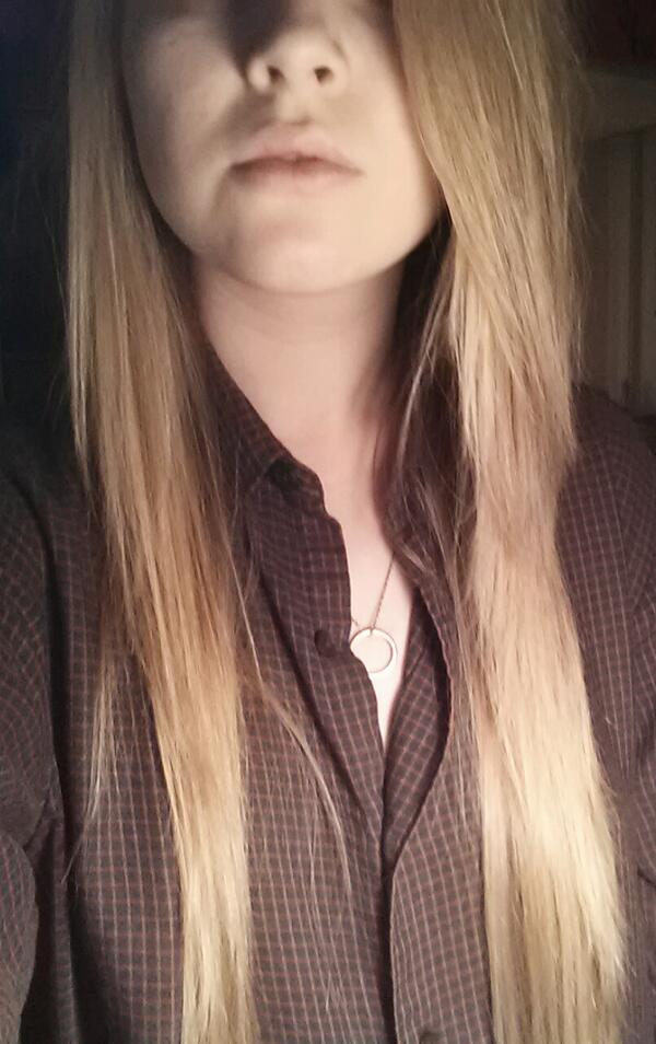 AriDubz's tweet image. I just straightened my hair for the first time in forever. #longaf