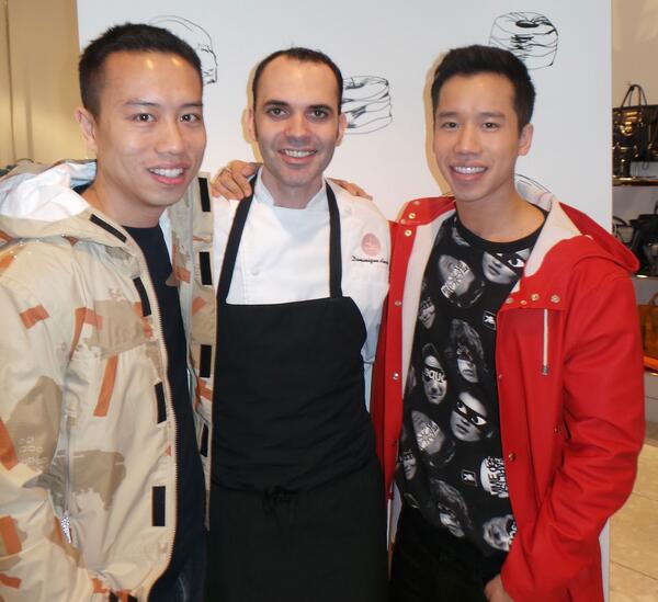 JustJasonEng's tweet image. The Eng Brothers' Excellent Adventure! @JaredEng The #cronut hits LA! #milkhoneylavender Thank you @DominiqueAnsel!