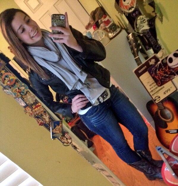 Country13's tweet image. 💞💋