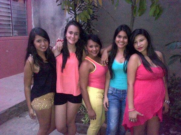 luzandreapf's tweet image. #DATAC Ya vamos para cuatro años de amistad las amo demasiado. @KamilaMarya @Dayannakarolin1 @MariaSerrano313