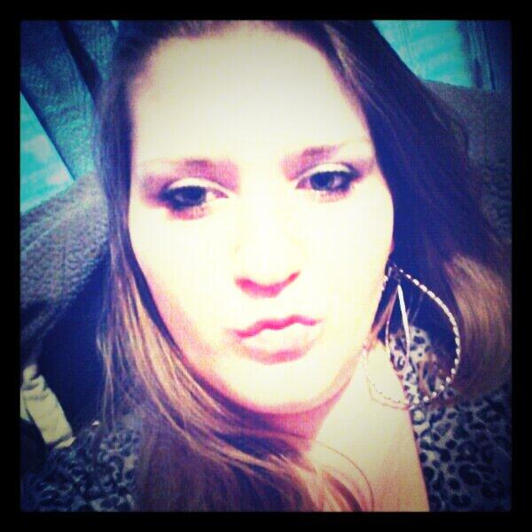 ezy2hate tweet picture