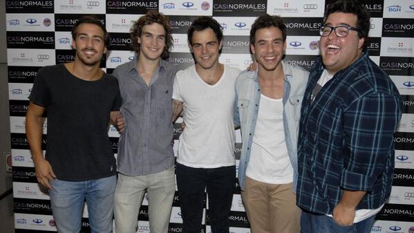 Un aguante incondicional de grandes personas <a href="/jp_lanz/">Peter Lanzani</a>