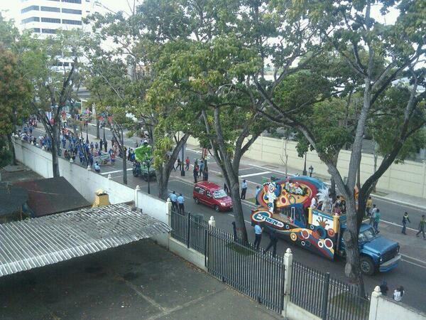 rctv's tweet photo. Carnavales en Maturin, el pueblo no asistió.
http://t.co/cxwrcuYOD0 vía @elgatonegro_61