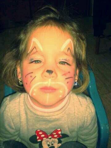 carlabonache's tweet photo. Gatitaa http://t.co/GaqxtQMAkn