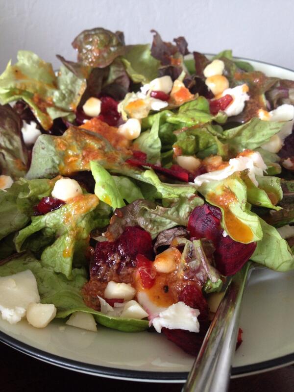 evrybodyshungry's tweet photo. 4-green mix &amp; #beets from @RioGozo #CSA, cranberries, fresh #mozzarella, macadamias &amp; #salamispread vinaigrette http://t.co/0tvzwRR0zj