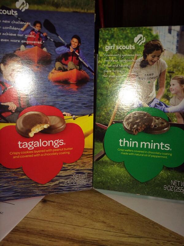 Aspiring_prep's tweet photo. 'Tis the Girl Scout season🍪 http://t.co/yUD6CWAml9