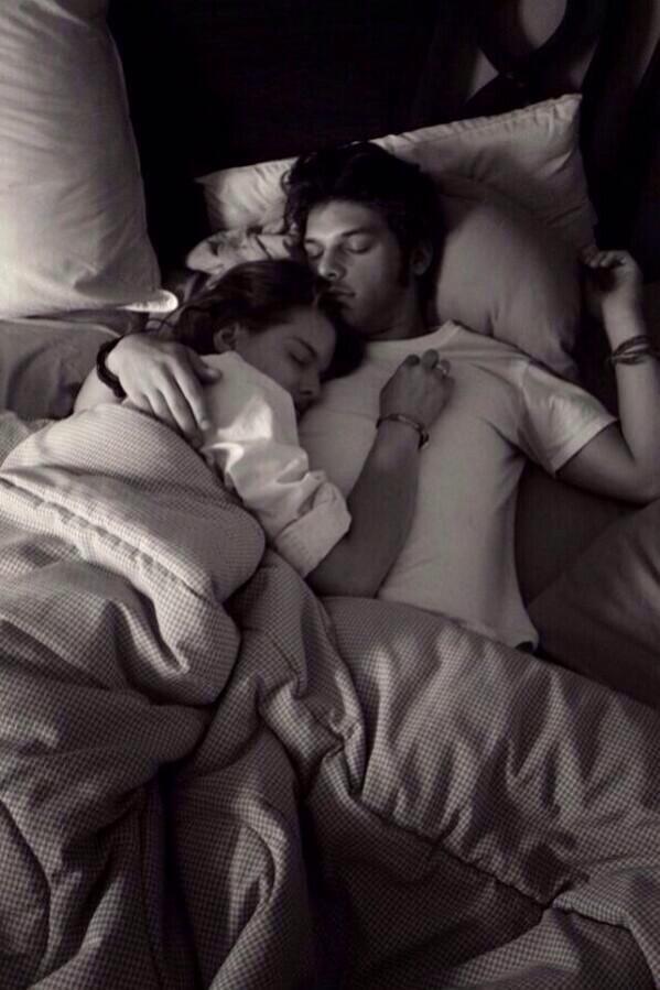 cchillzone's tweet photo. I'd rather take this over a party 👌 http://t.co/u5ViqHCrMz