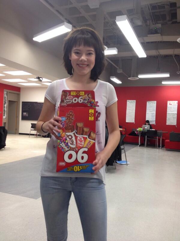 lexinarowski's tweet photo. Got a sweet tooth? Come find @TinaShaygan and I (@lexinarowski) in Science Theatres this week for some candy! http://t.co/4VMuplzClP