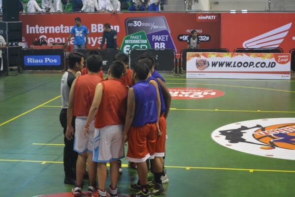 noprezapahlevi's tweet image. Feels the Game #3x3Challenge by #SIMPATILoop. Saat wasit memberikan instruksi! Cc: @dbl_riau &amp;amp;