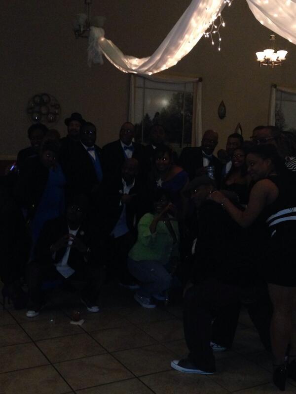 RedLinersChi's tweet photo. @nuworldryders doing it big http://t.co/jieUeOVJ7Z