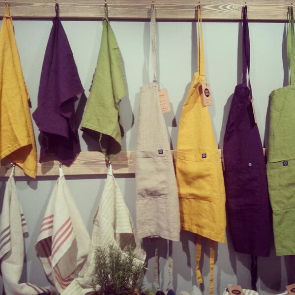 Linen Tales tweet media