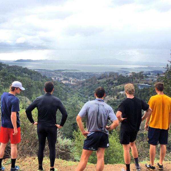 CalMRowing's tweet photo. Bears tackle #Berkeley fire trails after a mornings worth of racing. #GoBears #CalCrew #BayAreaView http://t.co/RfMcffPy8L