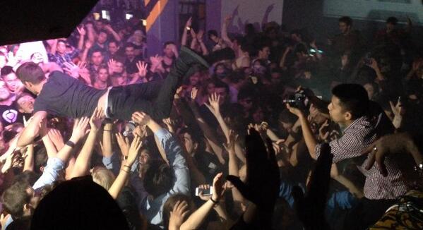 BackupDJ's tweet photo. @TheChainsmokers what a show @the_hoxton http://t.co/Tf4X7k7yUJ