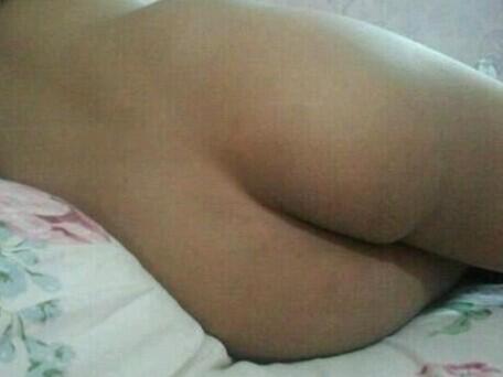KookaaaKoookaa's tweet photo. مين يبي يفتحني؟ http://t.co/iF42JDuCLd