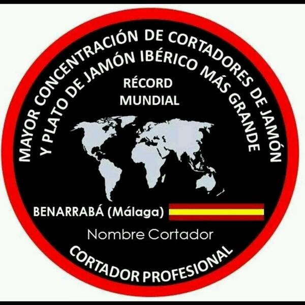 SoleraFrancisco's tweet photo. Hoy se batira el recol mundial de cortadores de jamon y el plato mas grande de jamon iberico http://t.co/C6Foo7IYP9