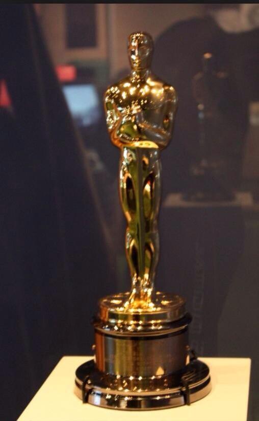 DeanMerli's tweet image. It's here!Sit back and watch the magic as @NovoaCarlo brings us all the trends live from #LOrealProUS and #RedCarpet