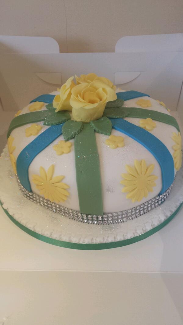 Empress Nadia tweet media