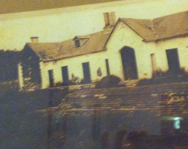 smcneill's tweet photo. Built in 1800 http://t.co/1gpfAYHChL
