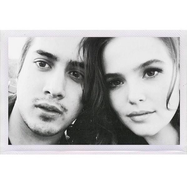 ZoeyDFacts's tweet photo. Lovely new photo of Zavan.. ✨ http://t.co/k1VgS5vgtp
