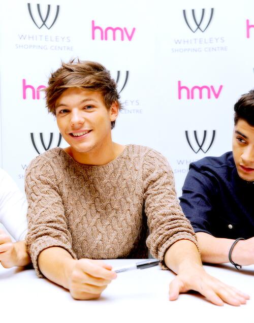 surrenderhoran's tweet photo. HOW MANY RTS FOR THIS ANGEL RIGHT HERE

#Vote1DUK #KCA http://t.co/uZct9XY4g0