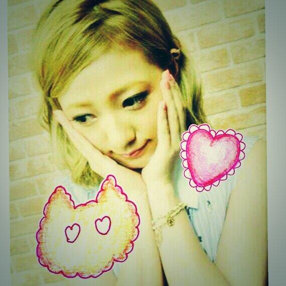 kuchibiru_7's tweet photo. 少しずつフォロアーさんがふえきた♡⃜
すごく嬉しいです(*´ω`*)皆さん仲良くしてください♡⃜ http://t.co/ZtPMyEiCvJ