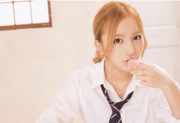 TO___MO__t's tweet photo. .

   だって 私 ﾂﾝﾃﾞﾚ

  #RTした人全員フォローする 

    生意気  なのは 生まれつき 

    板野友美 / 左 / 男女喰い / 高校生

  お高い 此の鼻を  折って頂戴 。

. http://t.co/mnHnzGytTY