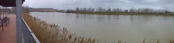 freddyncalm's tweet image. El Ebro está crecido. #WideView