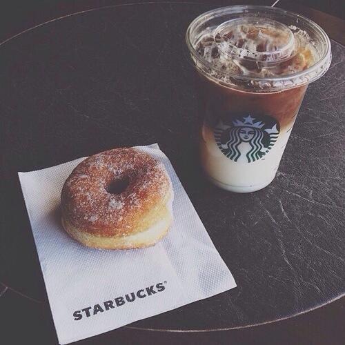 yumcutefood's tweet photo. 😍😍 starbucks http://t.co/7x5n6bVeE6